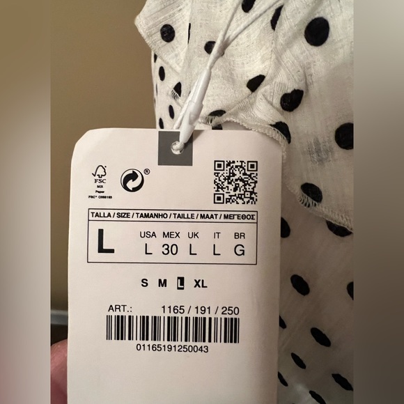 ✨Host Pick✨Zara Ruffle Polka Dot Sleeveless Blouse - Picture 4 of 7